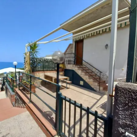 Holiday home Limoncelo De Saracena Augusta